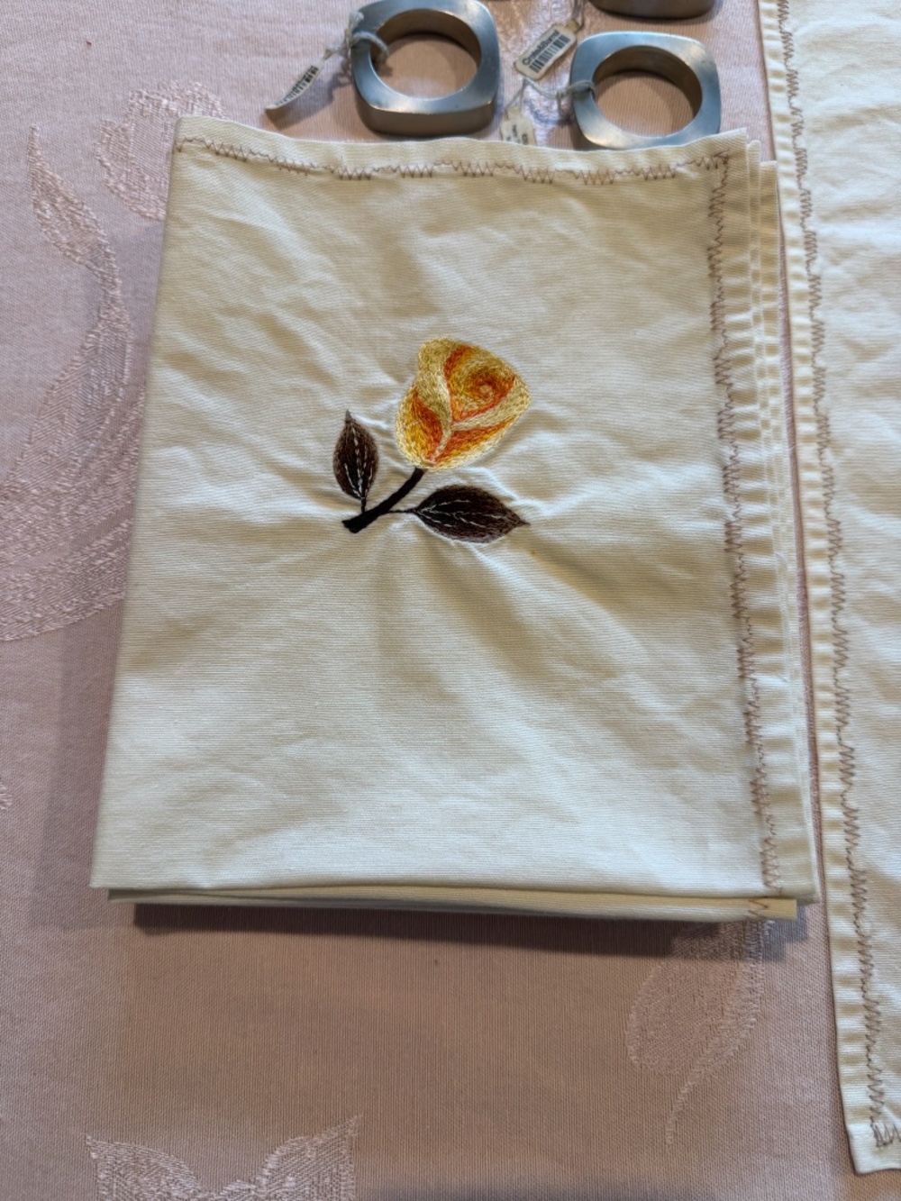 8 Vintage Embroidered Napkins and 4 Napkin Rings